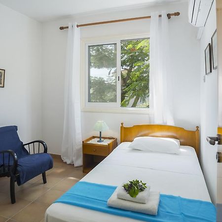 Protaras Beachfront Sirina Lina Suite 파라림니 외부 사진