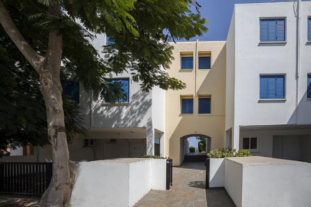 Protaras Beachfront Sirina Lina Suite 파라림니 외부 사진