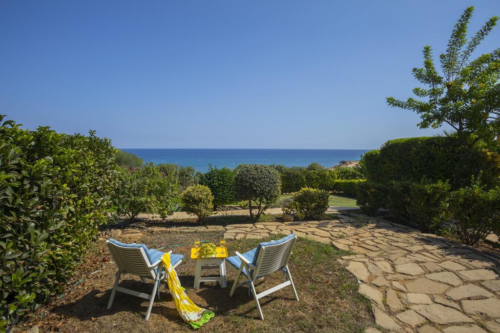 Protaras Beachfront Sirina Lina Suite 파라림니 외부 사진