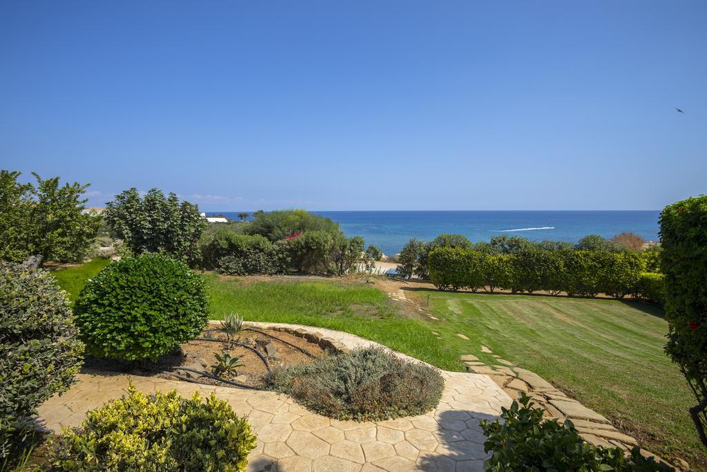 Protaras Beachfront Sirina Lina Suite 파라림니 외부 사진