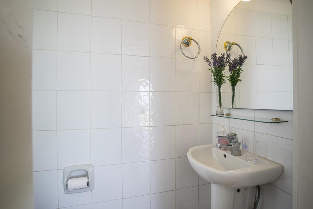 Protaras Beachfront Sirina Lina Suite 파라림니 외부 사진